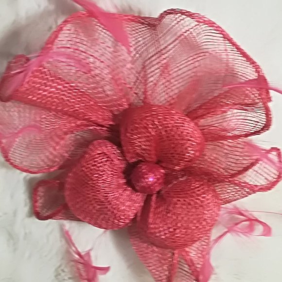 Fasinator Hair clip. - Pink (Brand New) - Picture 2 of 3